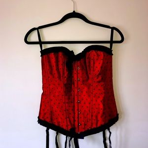 Vintage red and black corset ❣️